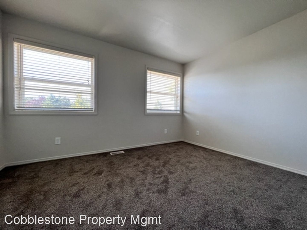 3134 N Blue Springs Ave - Photo 27