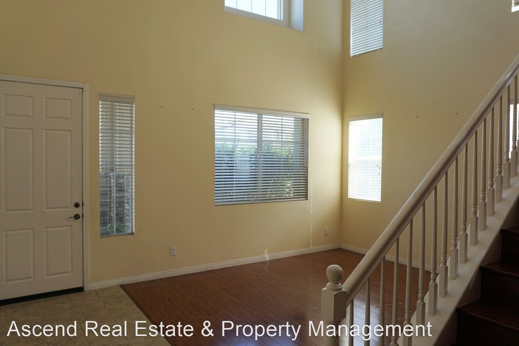 10801 Prairie Stone Pl - Photo 1