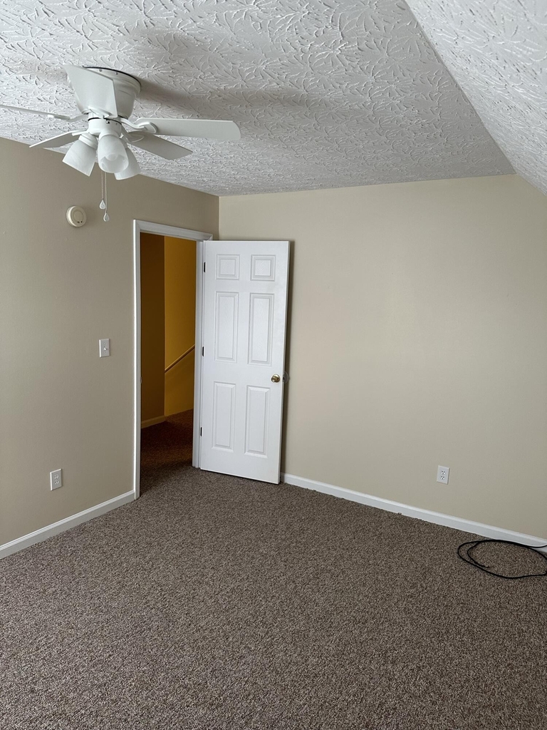 1021 Excel Court - Photo 40