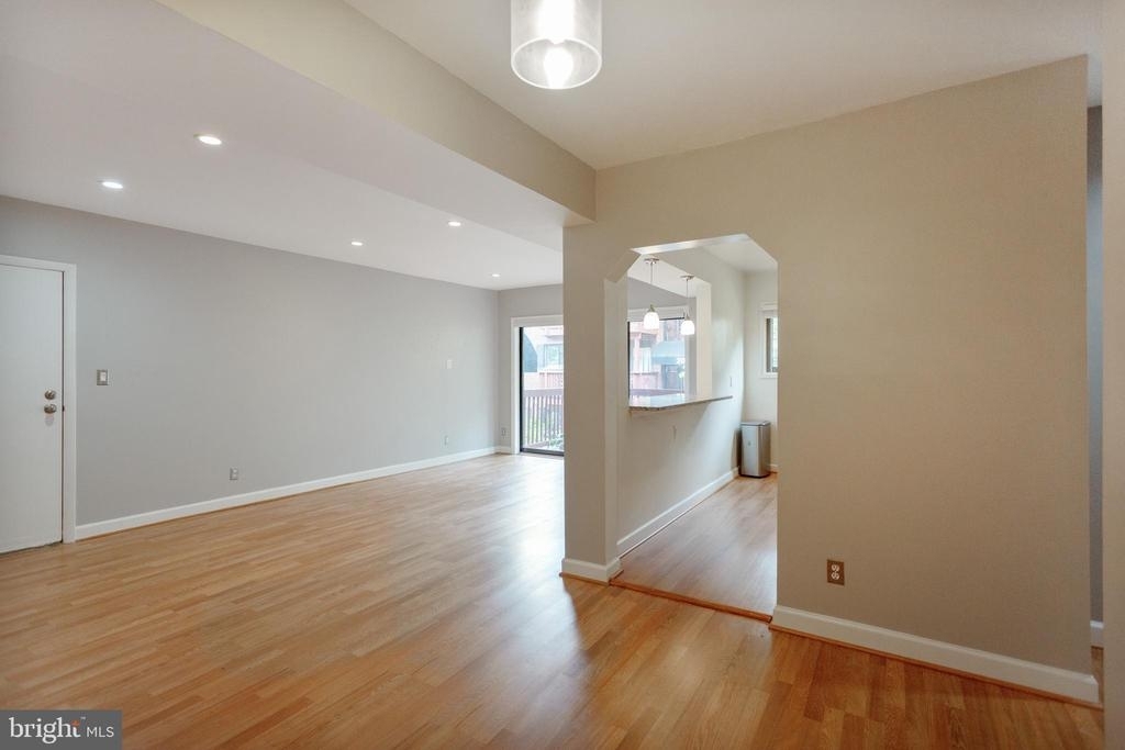208 Skyhill Rd - Photo 9