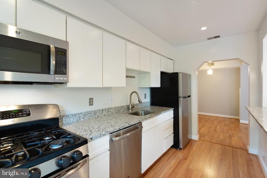208 Skyhill Rd - Photo 13
