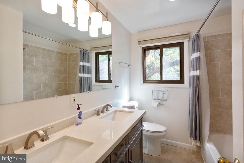 208 Skyhill Rd - Photo 22