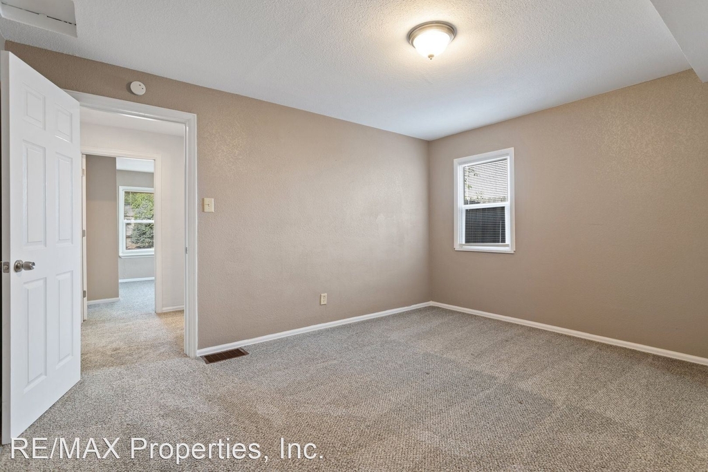 905 Prairie Rd. - Photo 14