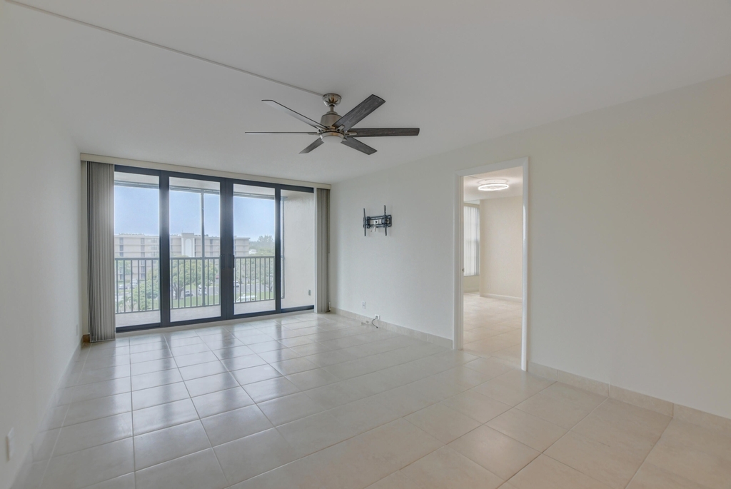 3 Royal Palm Way - Photo 12