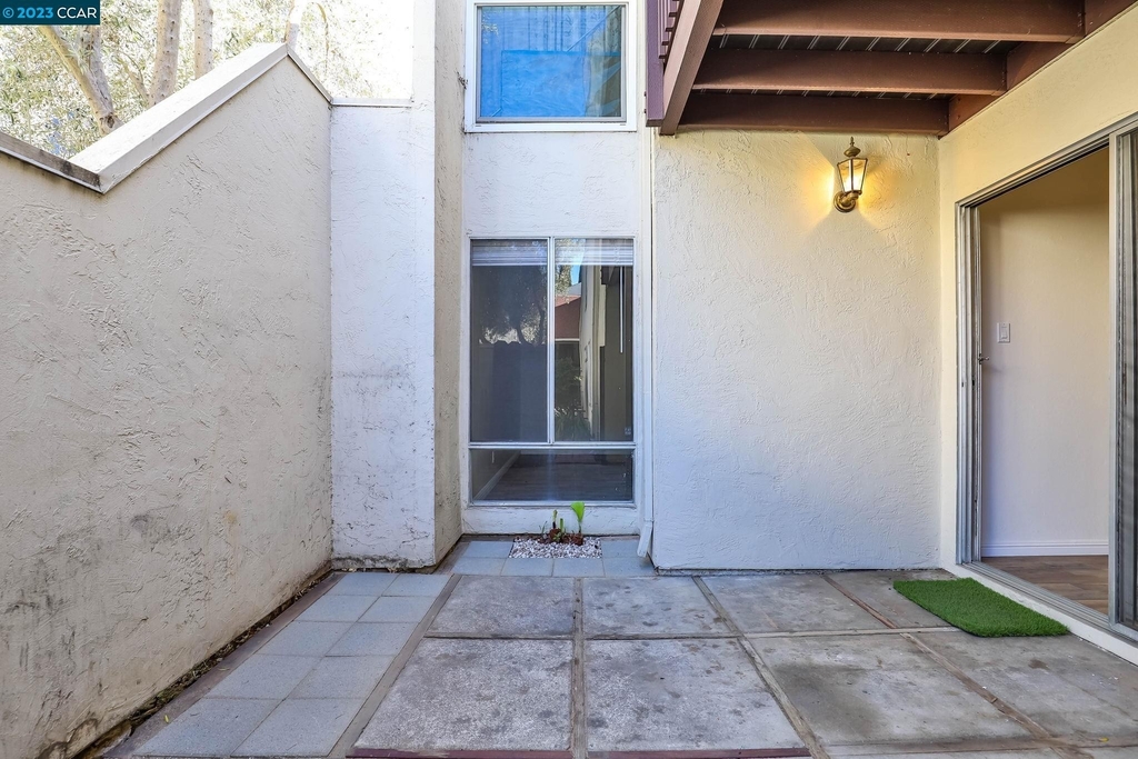 2500 Laguna Cir - Photo 7