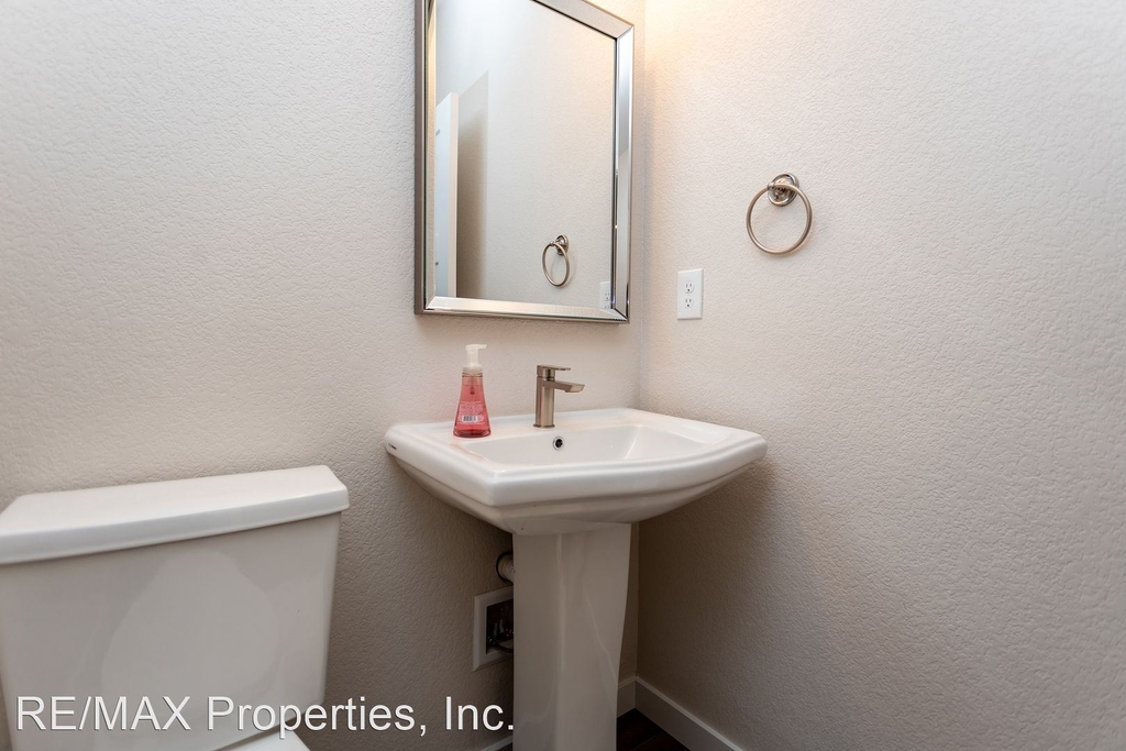 5802 Villa Lorenzo Drive - Photo 9