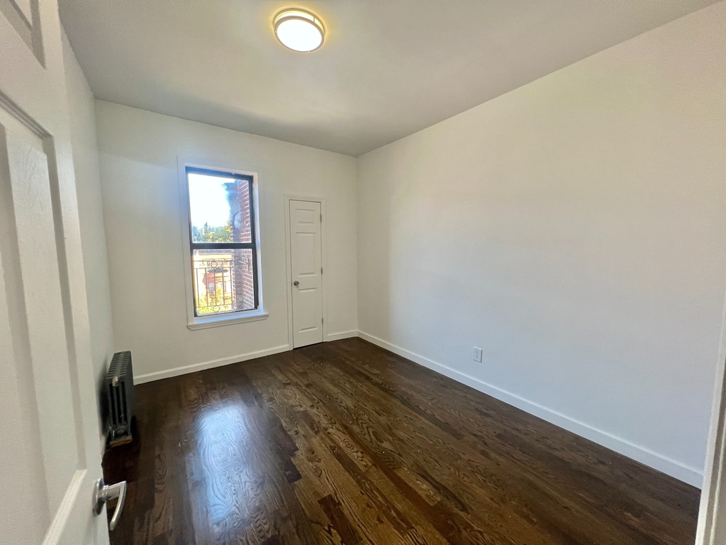 600 West 142nd Street - Photo 7