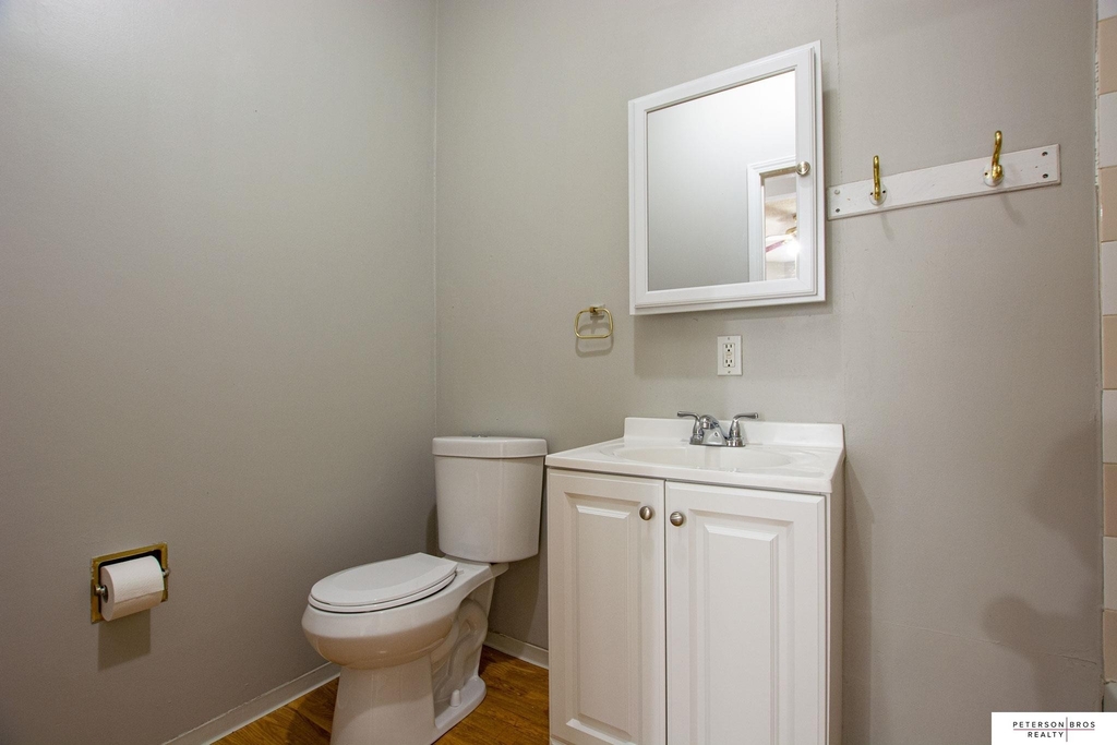 2573 Poppleton Avenue - Photo 8