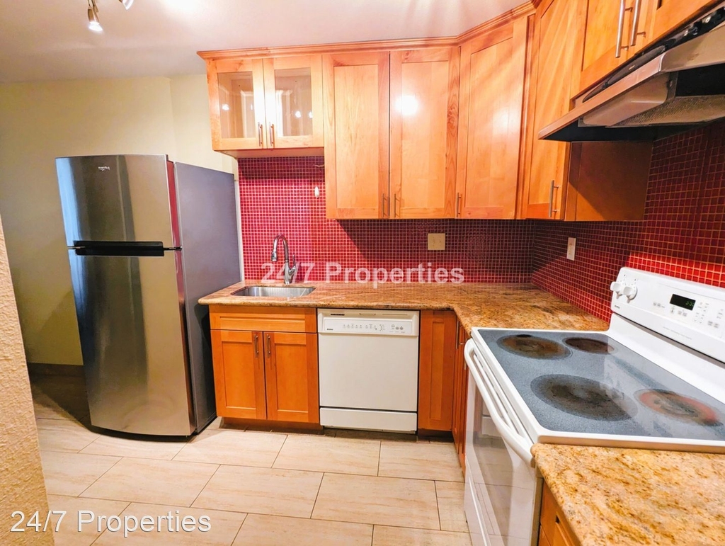 4926 S. Corbett Ave. #206 - Photo 4