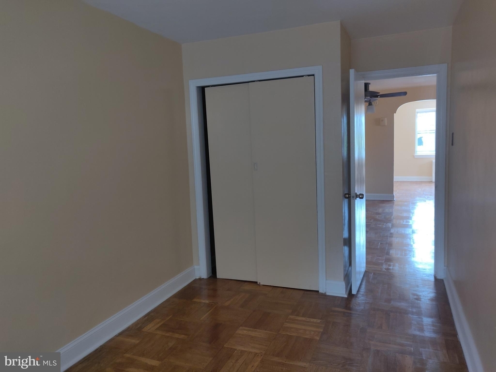 1007 W Godfrey Avenue - Photo 3