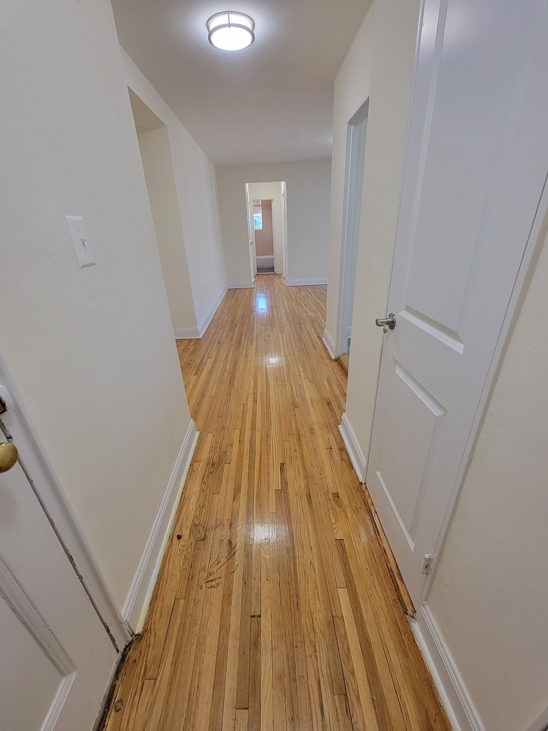 1483 Shore Parkway - Photo 3