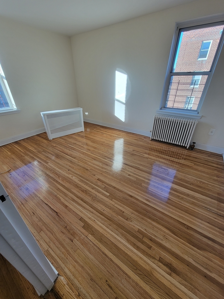 1483 Shore Parkway - Photo 7