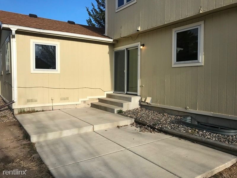 2130 Berthoud Ct - Photo 19