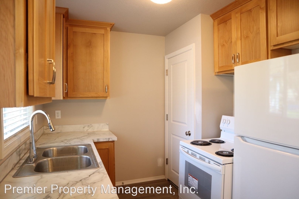 2606 E 22nd Street - Photo 6