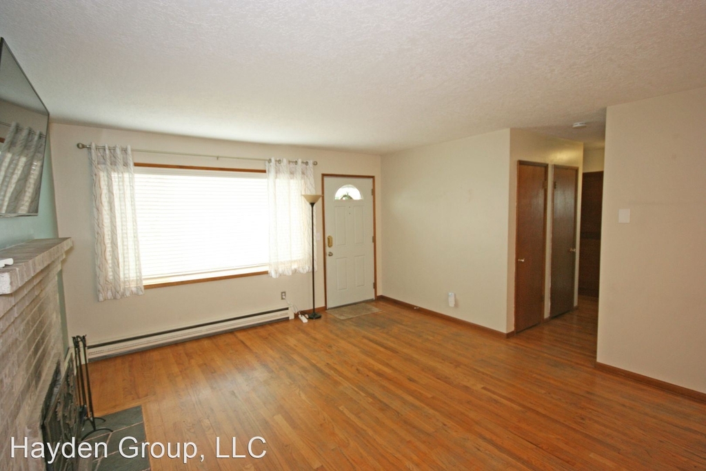 945 Cornell Ave - Photo 3