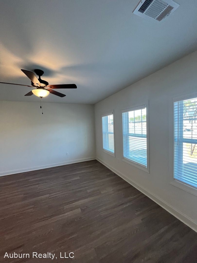 Farmville Lakes Apartments 605 Cloverdale Drive - Photo 4