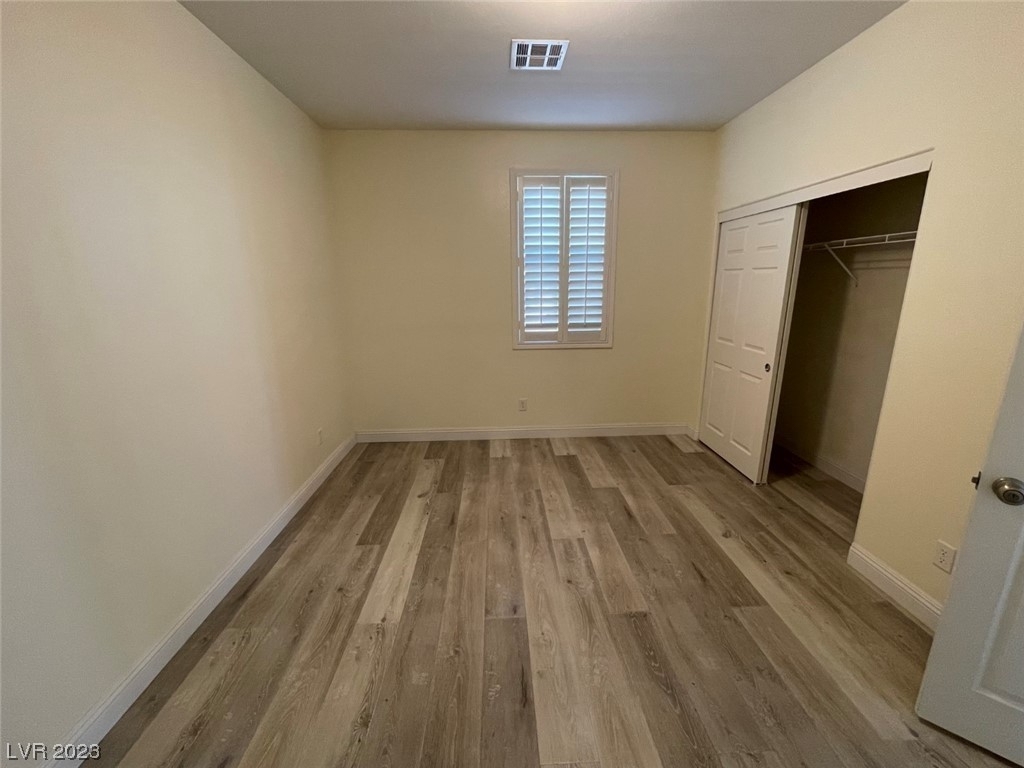 11208 Hedgemont Avenue - Photo 16