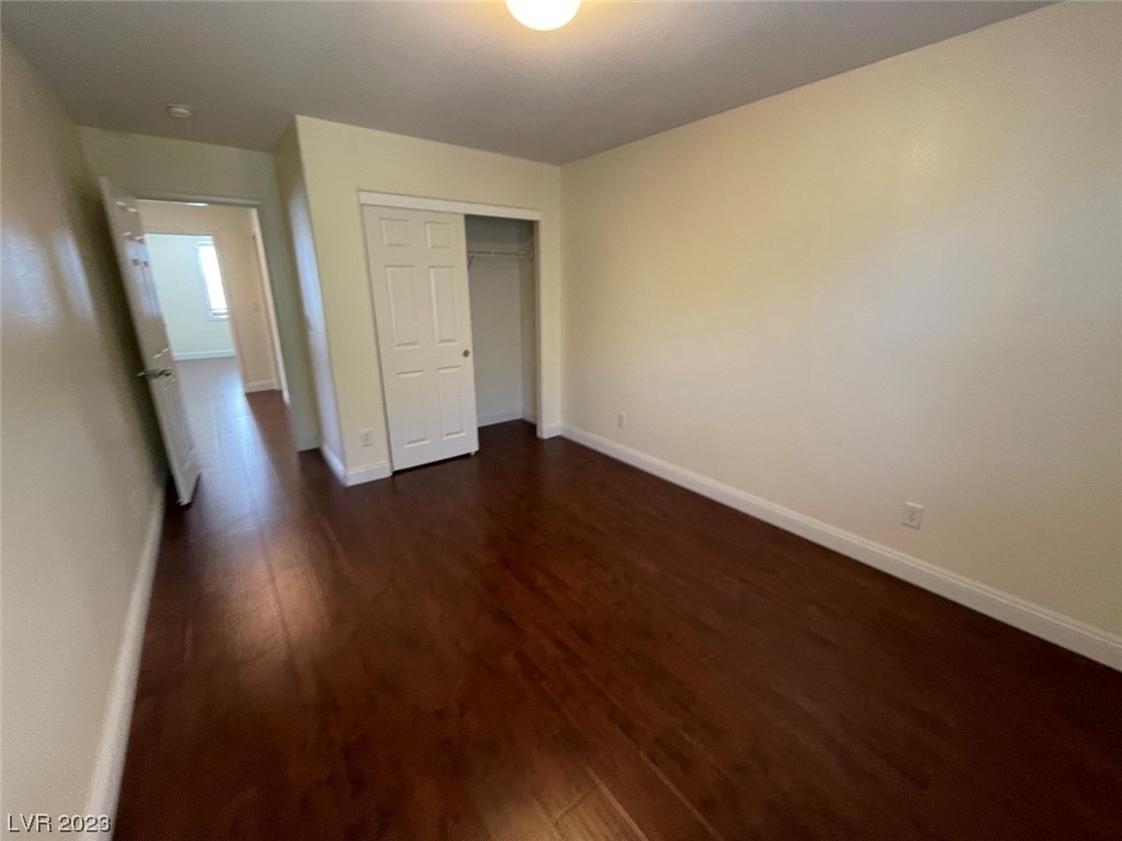 11208 Hedgemont Avenue - Photo 46