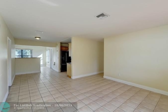 430 Sw 30th Ter - Photo 3