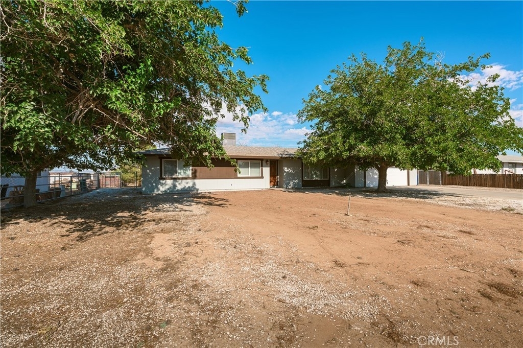 16034 Pawnee Road - Photo 1