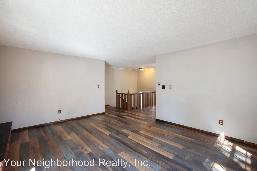 1303 W. Midland Ave - Photo 6