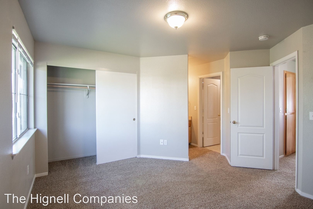 1440 Serrano Place - Photo 13