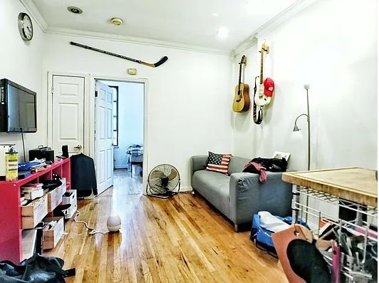 214 East 10th Street - Photo 1
