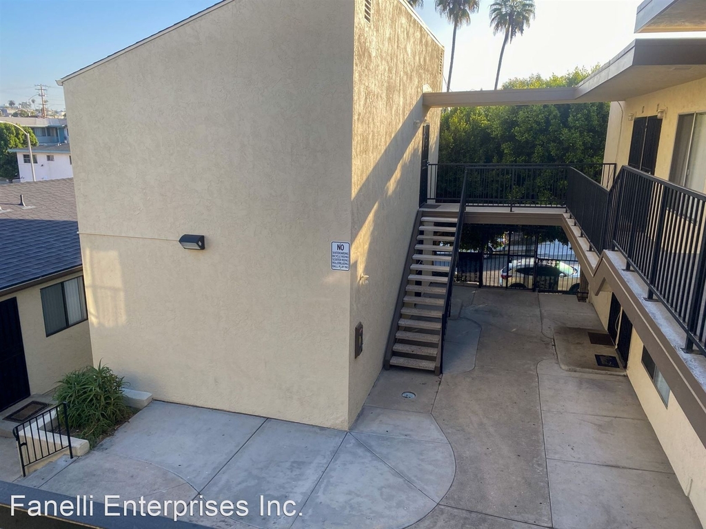 4044 Estrella Ave - Photo 14