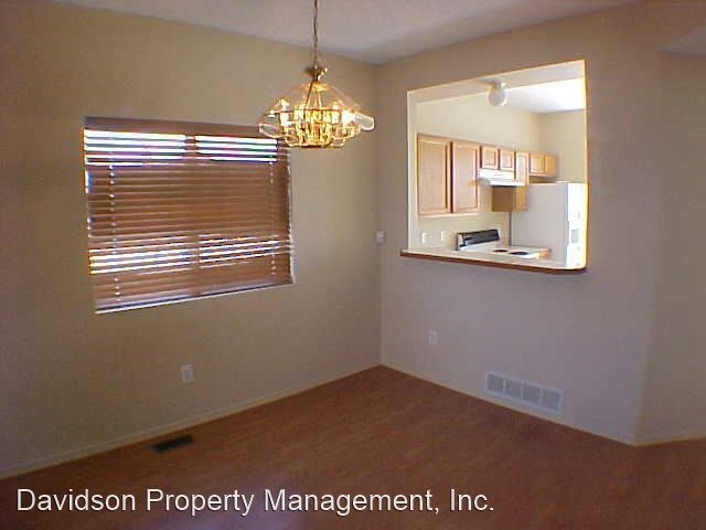 1362 Nutwood Dr - Photo 3