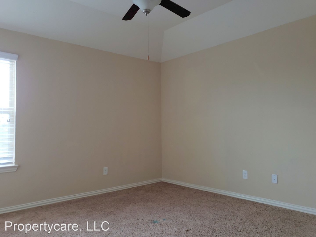 8818 Cornina Dr. - Photo 21