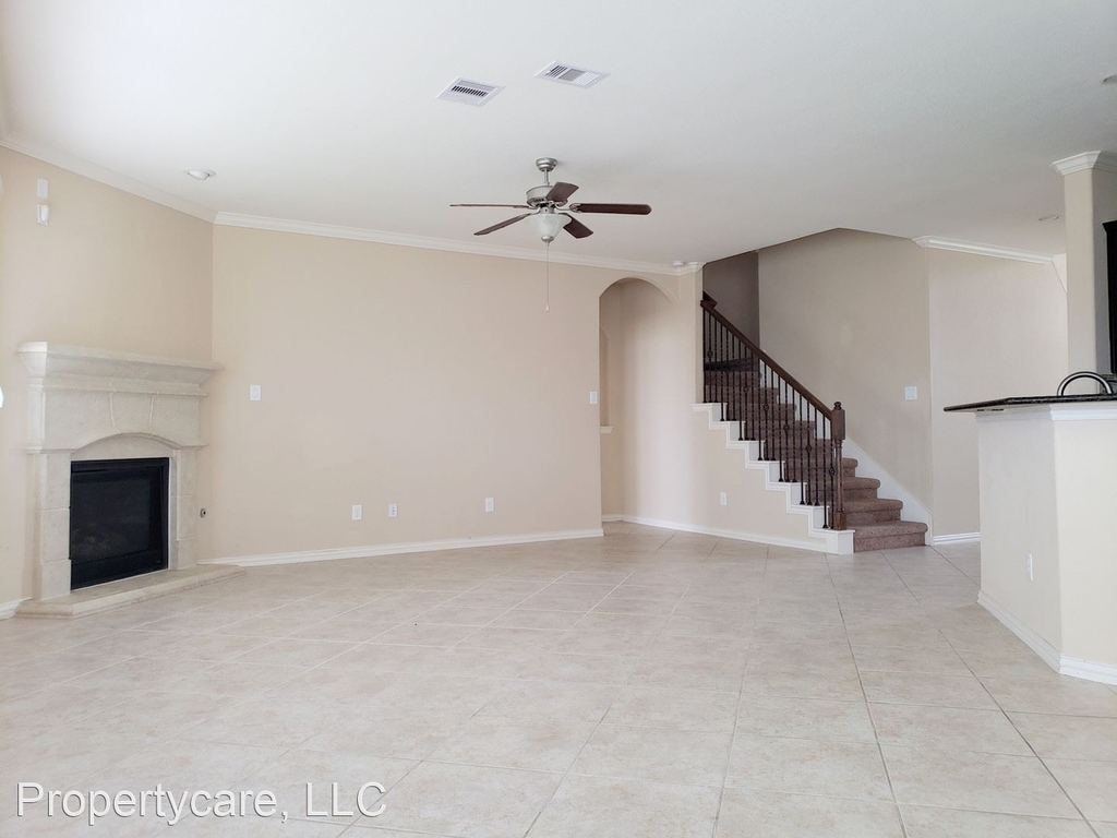 8818 Cornina Dr. - Photo 7