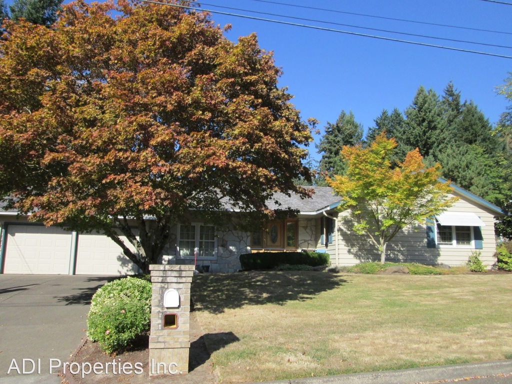 3545 Sw Boundary Street - Photo 0