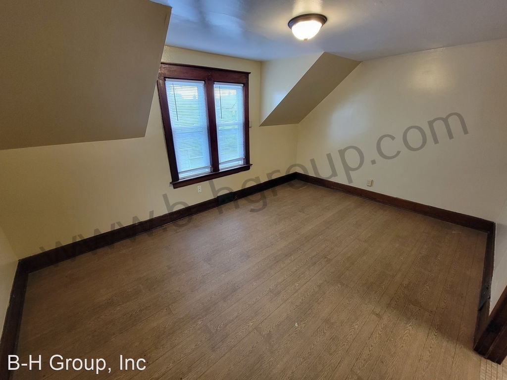 4038 10th Ave - Photo 3