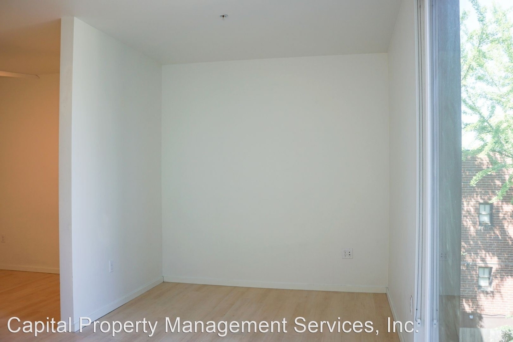 1475 Se 15th Ave - Photo 1