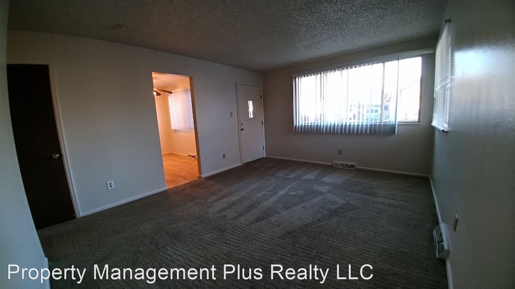 19 Reed Pl - Photo 2