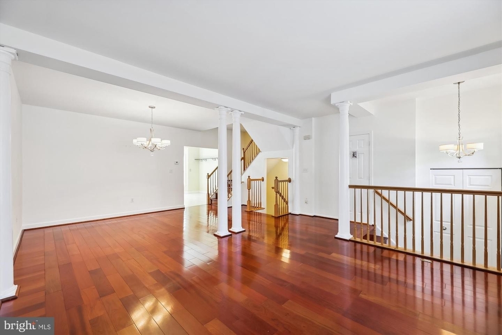 7445 Gillingham Row - Photo 3