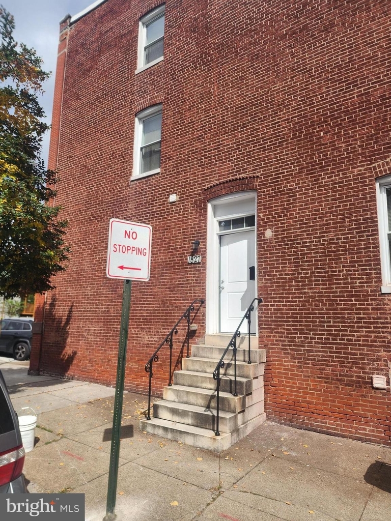 1827 Mcculloh Street - Photo 1