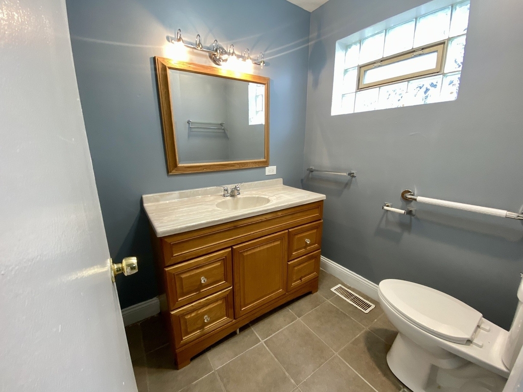 1412 Burnham Avenue - Photo 13