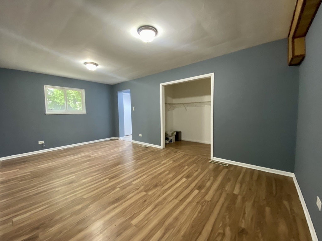 1412 Burnham Avenue - Photo 6