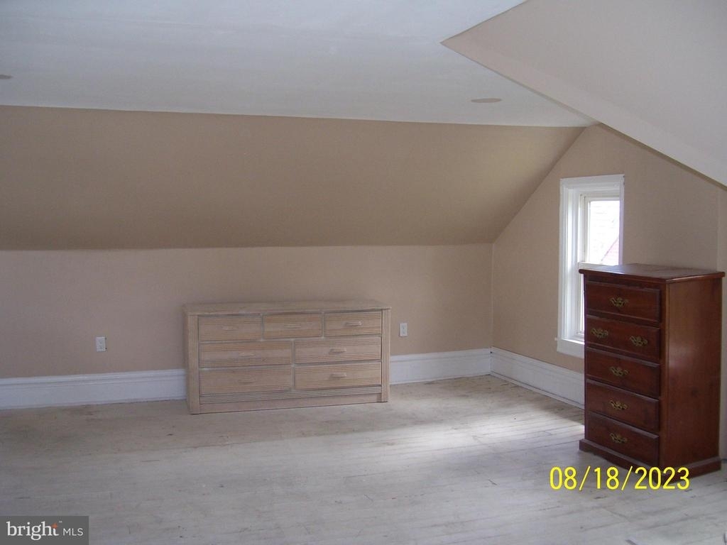 1152 Main Street - Photo 33