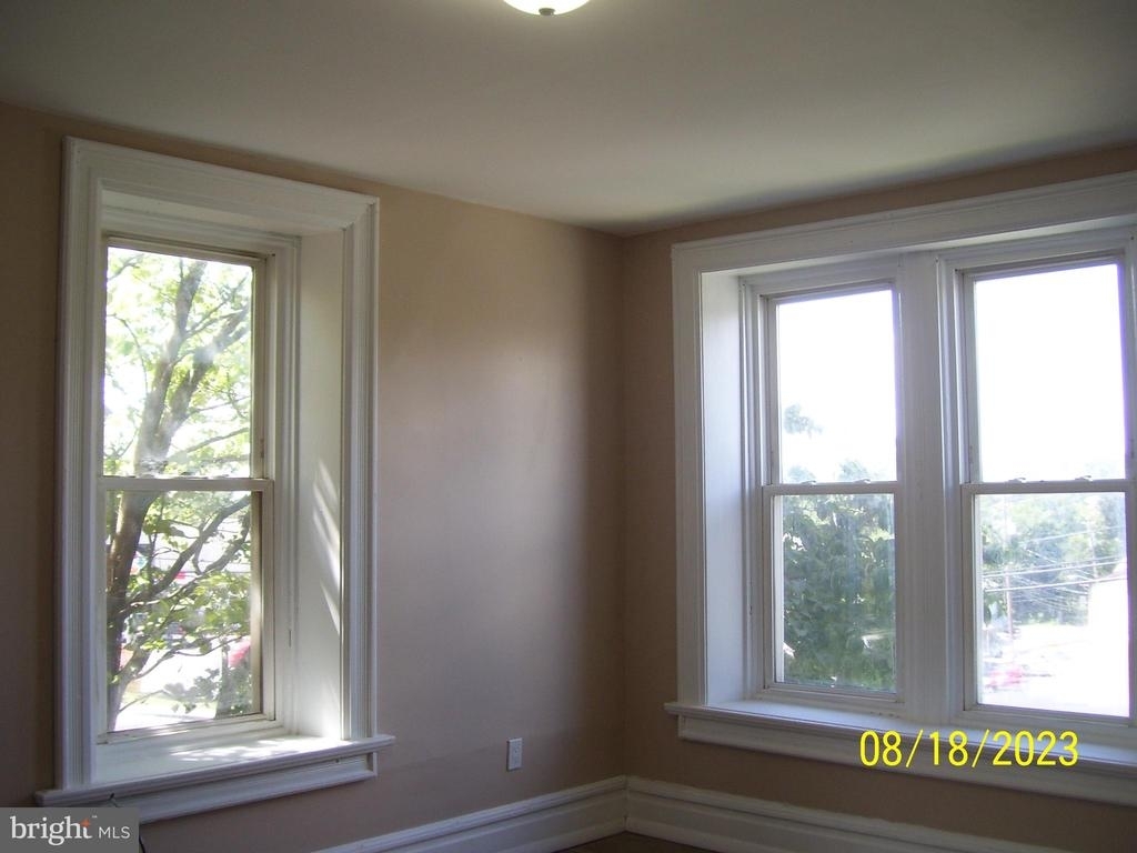 1152 Main Street - Photo 24