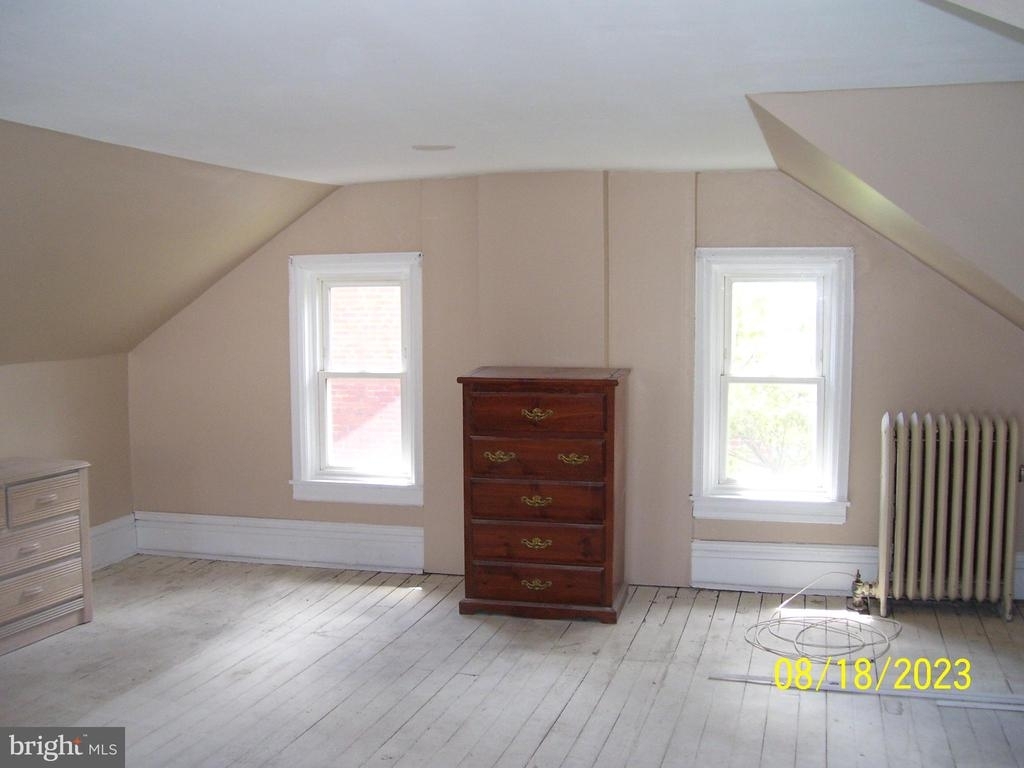 1152 Main Street - Photo 32