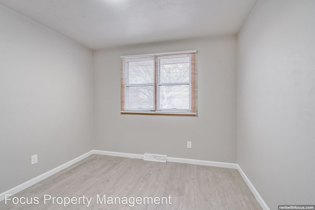 3835 East River Dr. - Photo 10