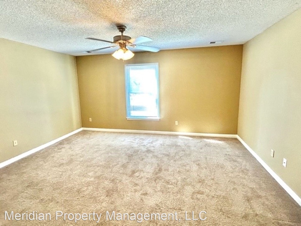 3085 Holly Heath Dr - Photo 2