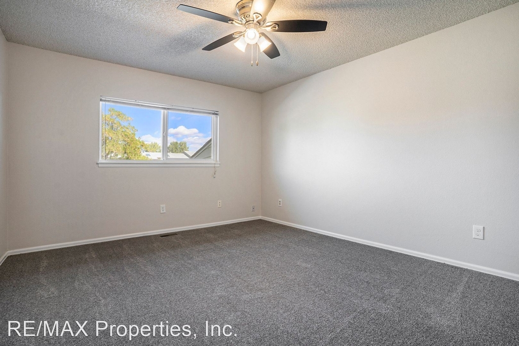 4747 Barnes Rd. - Photo 11