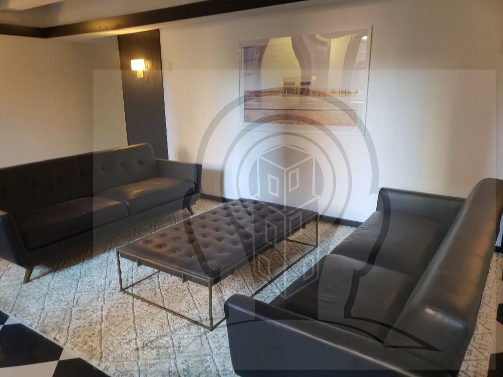 520 W Stratford Place - Photo 6