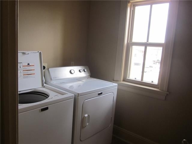 100 Duckhook Drive - Photo 1