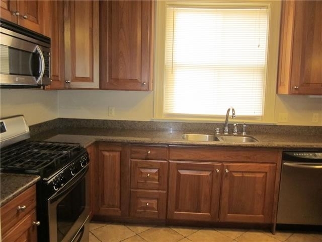 100 Duckhook Drive - Photo 2