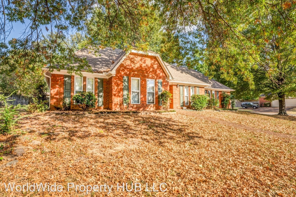 1320 Fox Trace Dr - Photo 30