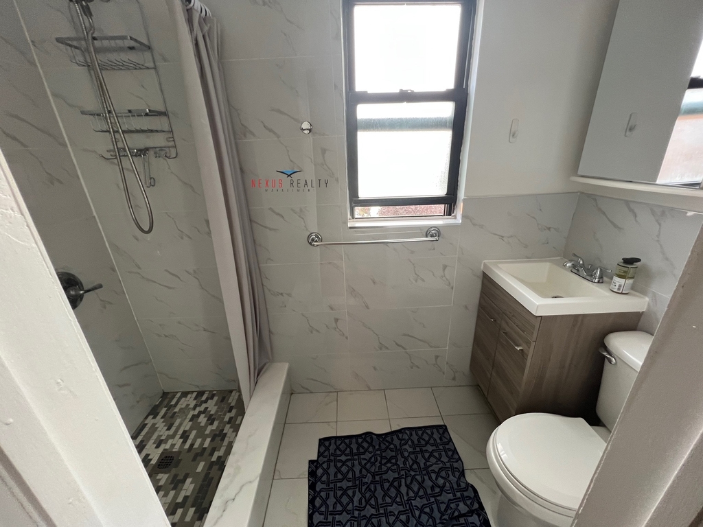 23-35 31st Street - Photo 8